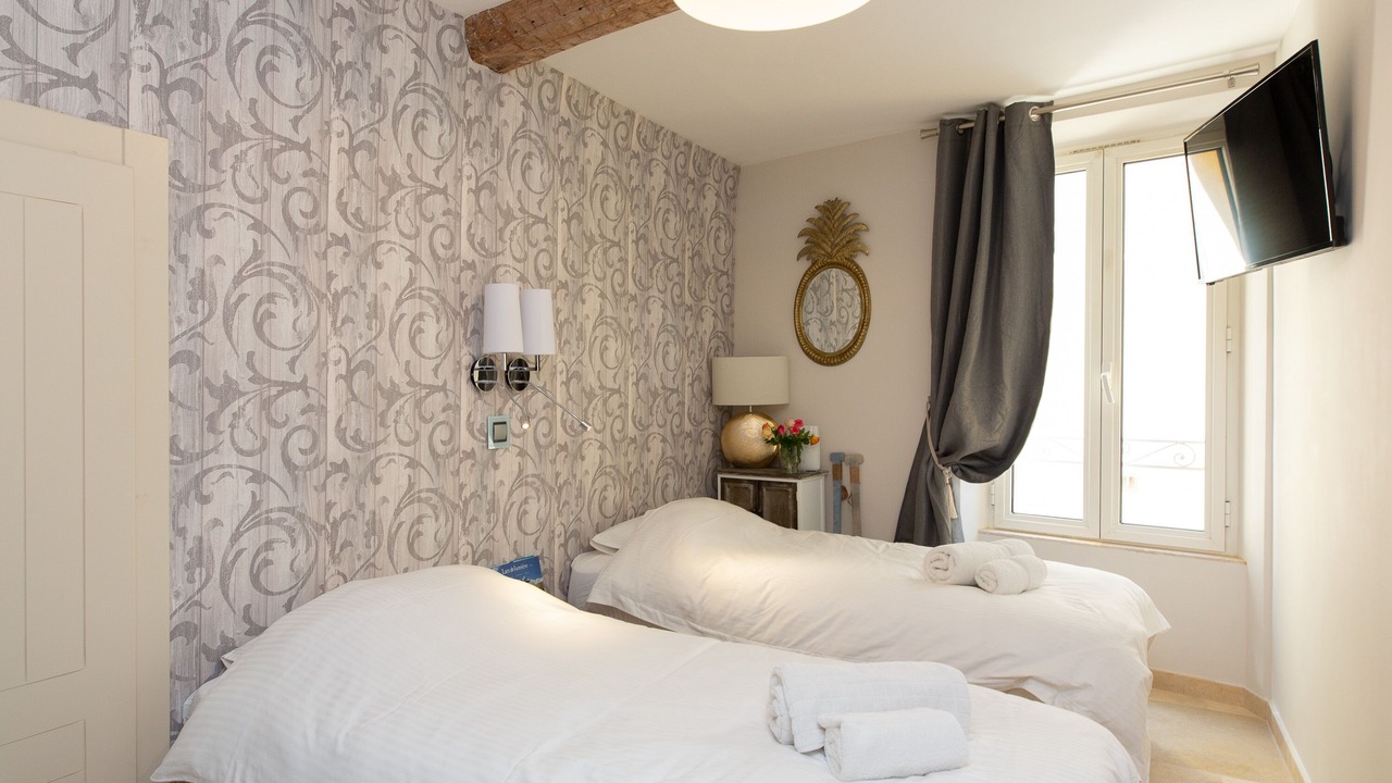 Photo of Bedroom in Antibes Old Town