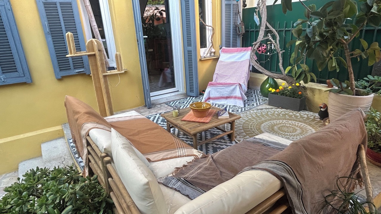 Photo of Patio Balcony in La Madeleine
