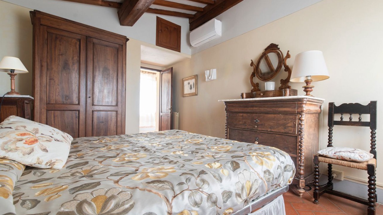 Photo of Bedroom in Castellina in Chianti