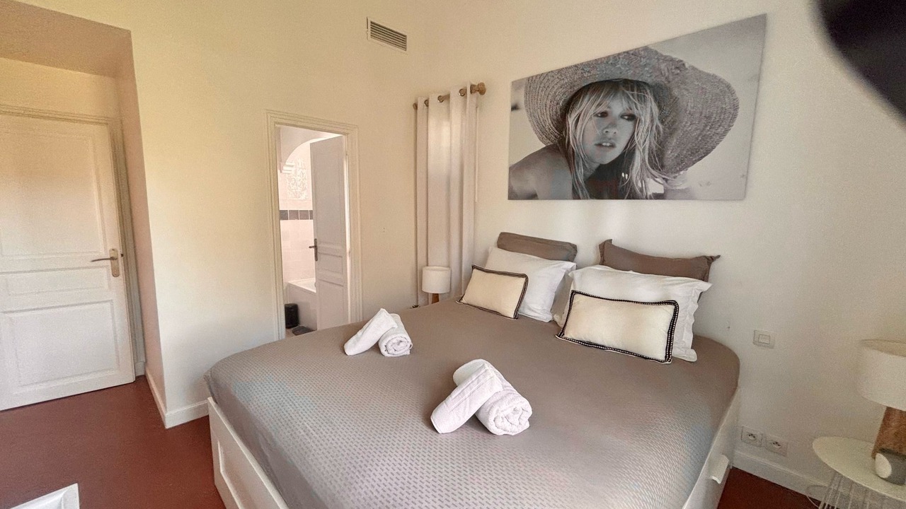 Photo of Bedroom in Les Restanques