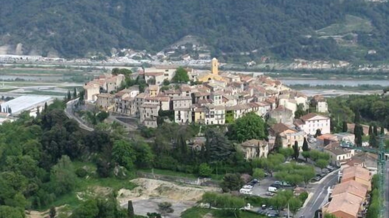 Photo of Outdoor in Gattieres