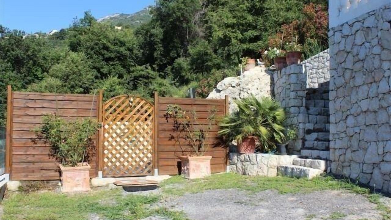 Photo of Outdoor in Gattieres