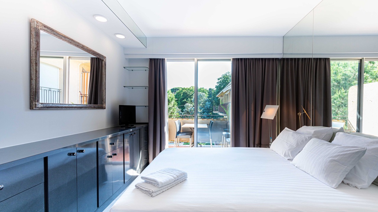 Photo of Bedroom in Saint-Tropez