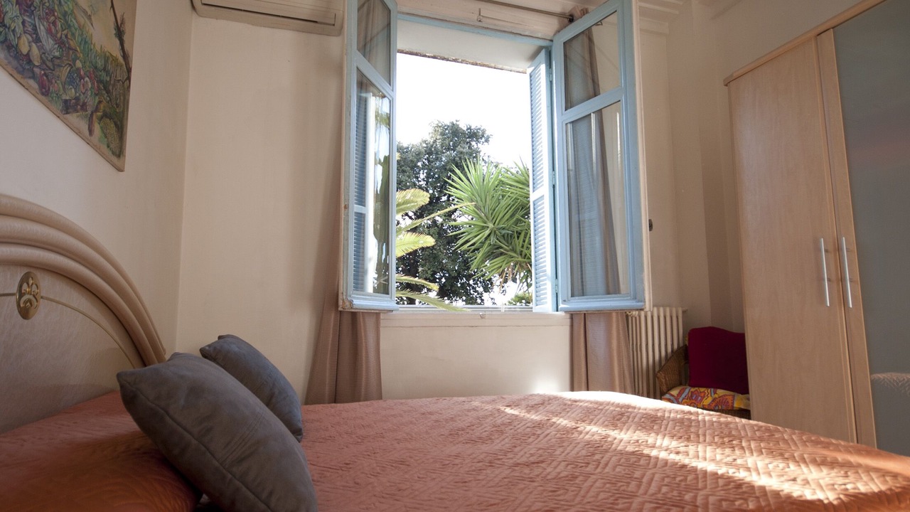 Photo of Bedroom in Nice City Centre