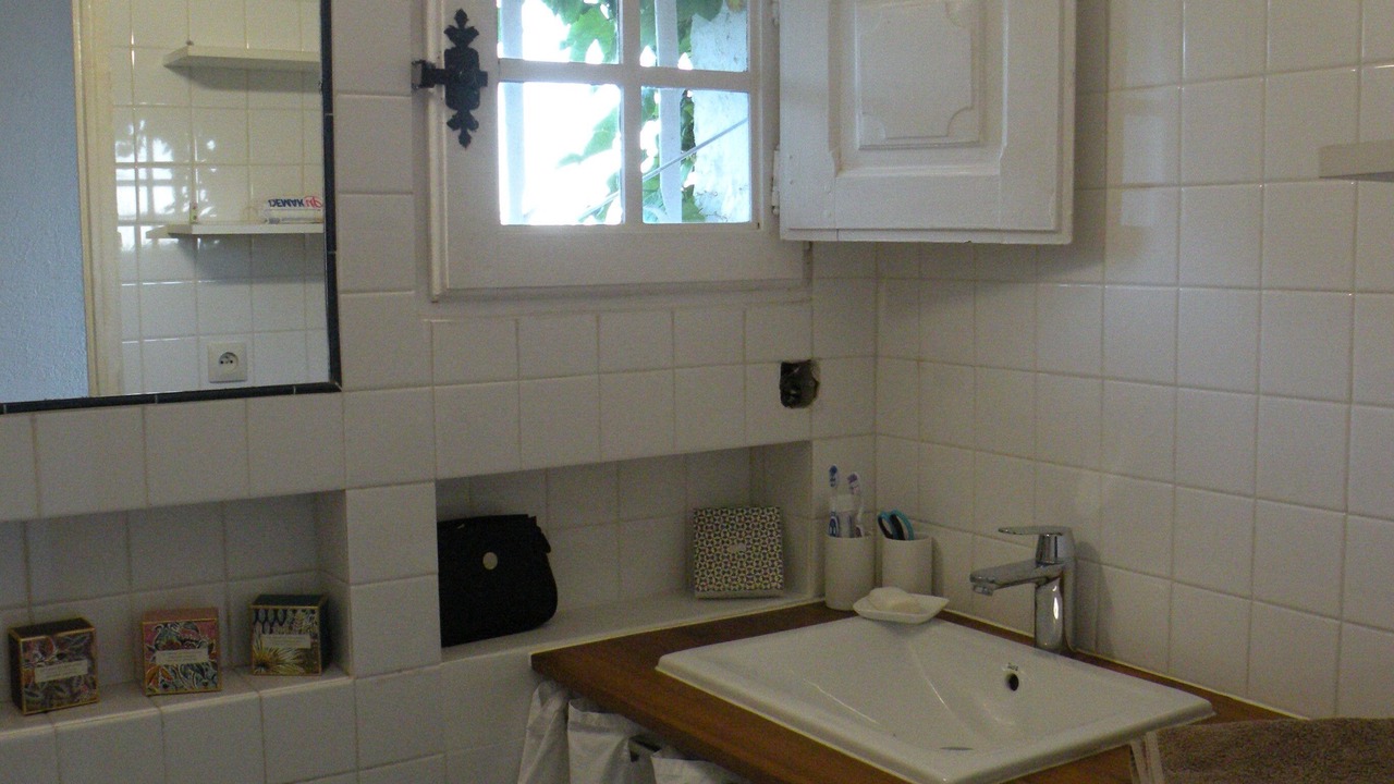 Photo of Bathroom in Speracedes