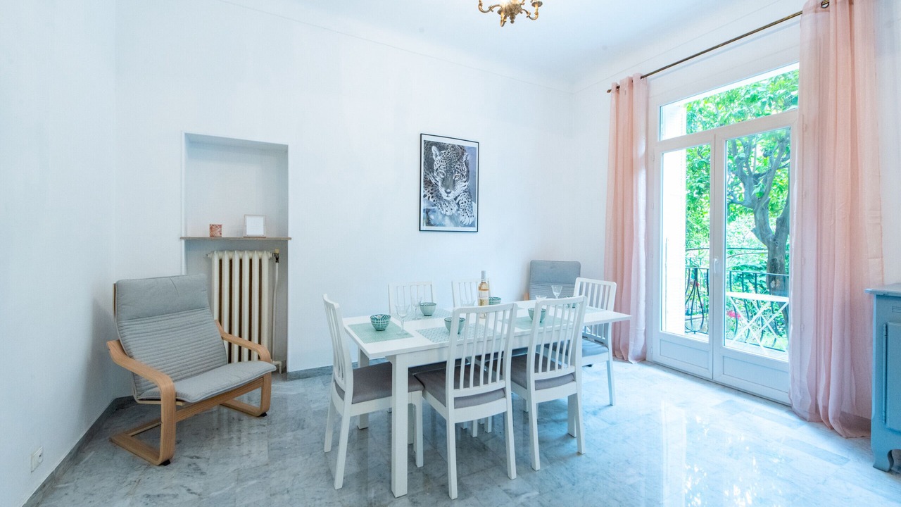 Photo of Livingroom in Liberation