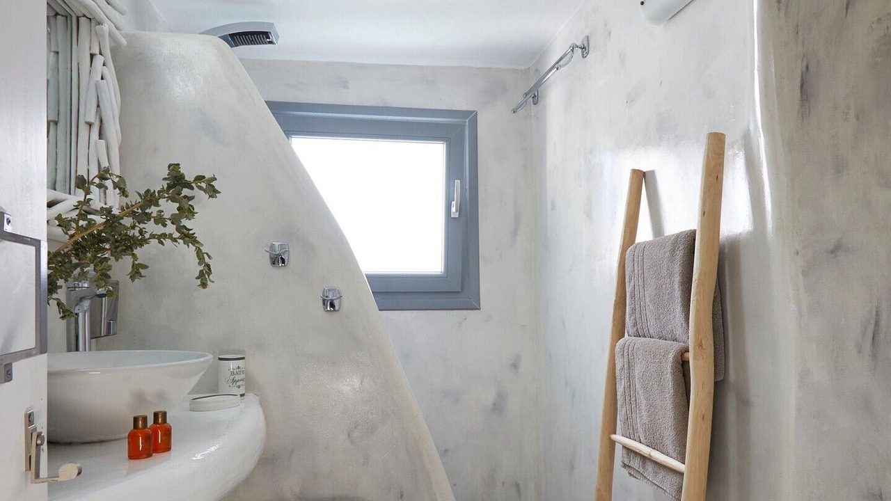 Photo of Bathroom in Oia