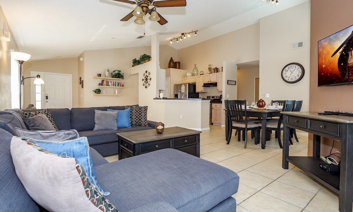 Photo of Livingroom in Westridge