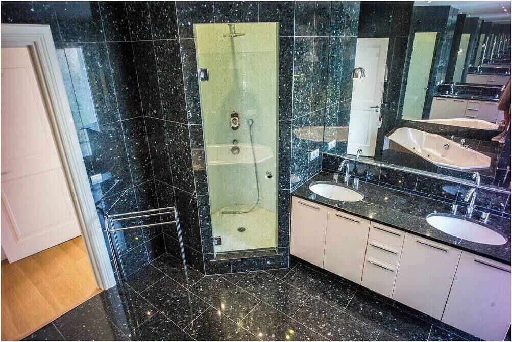 Photo of Bathroom in Golfe Juan