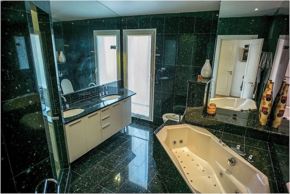 Photo of Bathroom in Golfe Juan