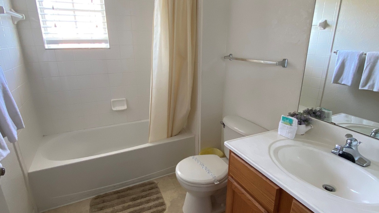 Photo of Bathroom in Venetian Bay Villages
