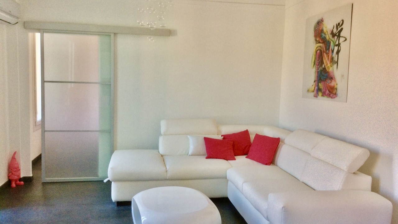 Photo of Livingroom in Pasteur