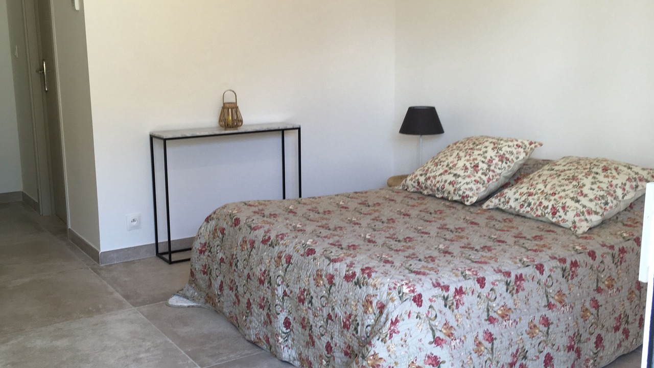 Photo of Bedroom in Sainte-Maxime - Saint-Tropez