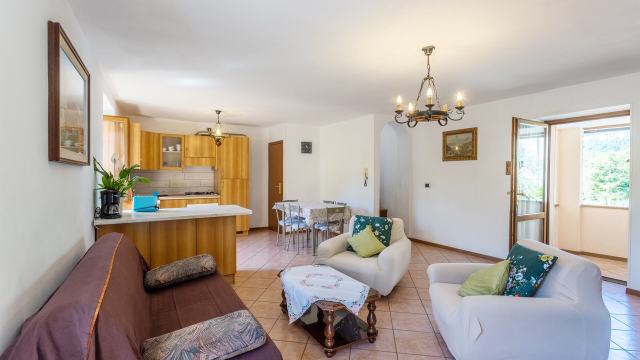 Photo of Livingroom in Tremosine