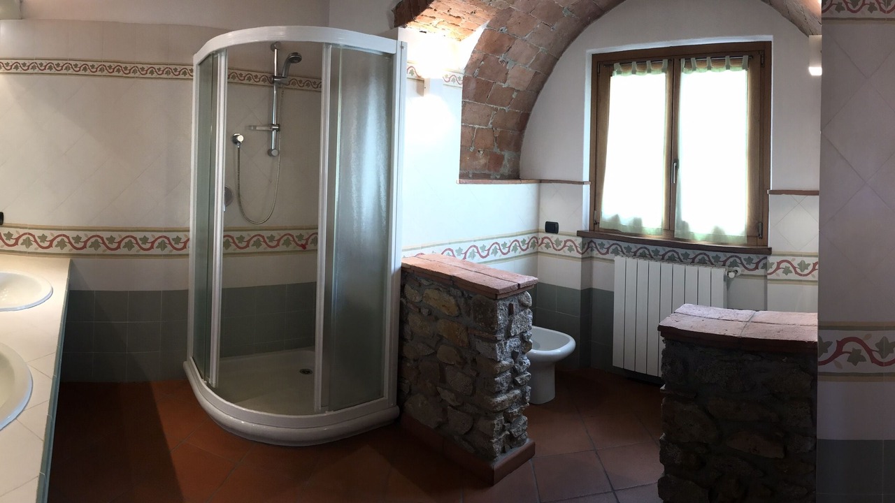 Photo of Bathroom in Marciana
