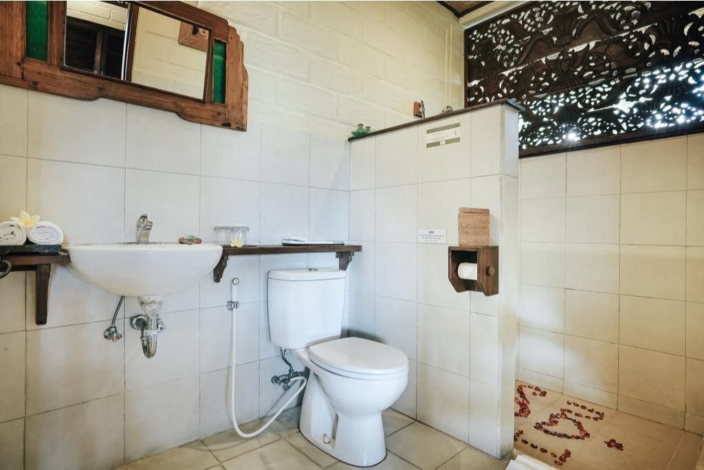 Photo of Bathroom in Kedewatan