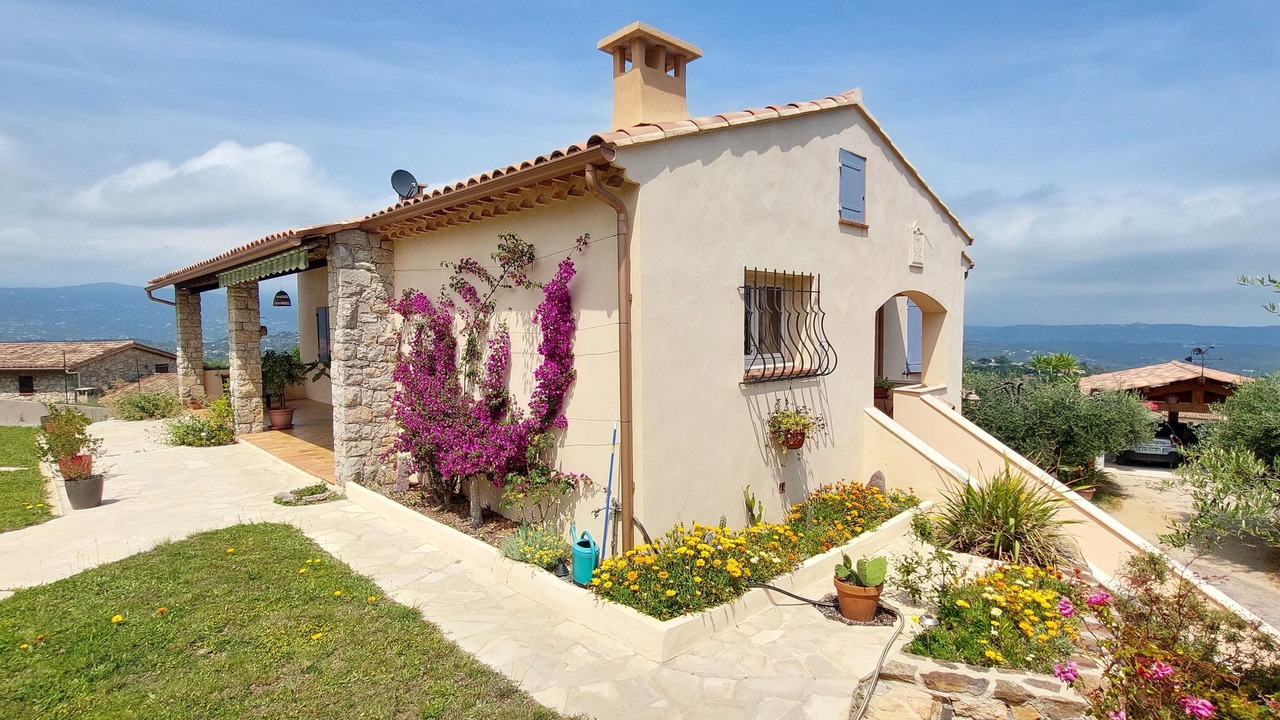 Photo of Outdoor in Tanneron