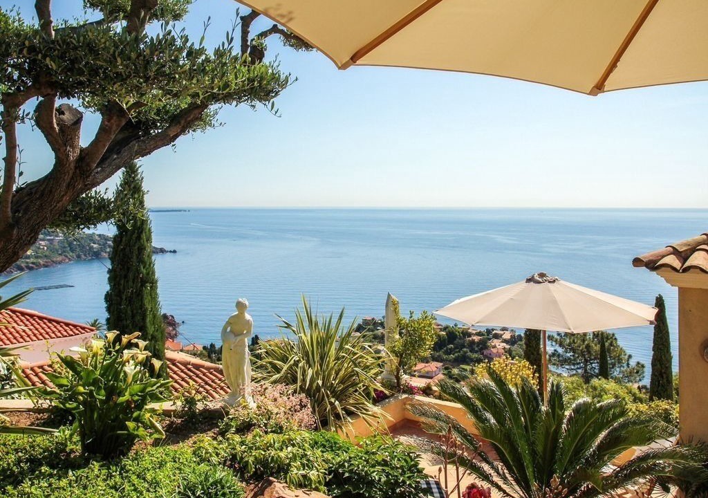 Photo of Outdoor in Espero-Pax