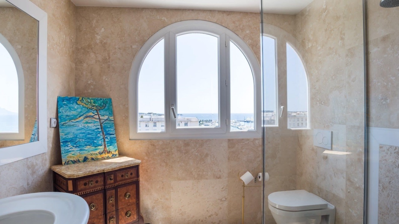 Photo of Bathroom in Cannes