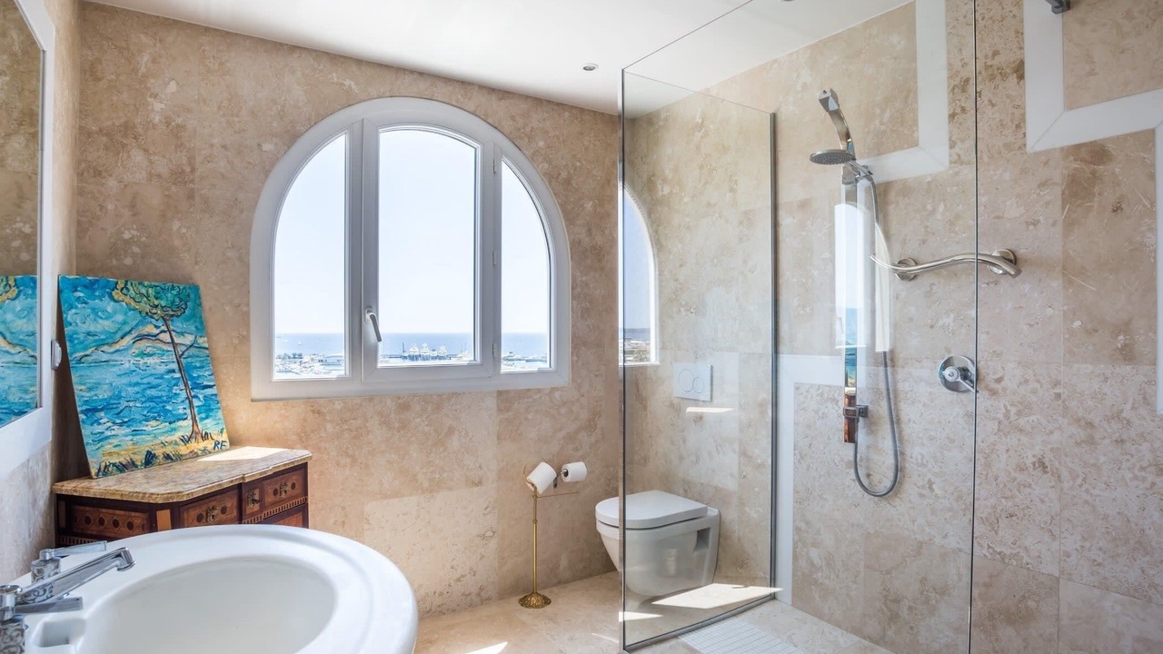 Photo of Bathroom in Cannes