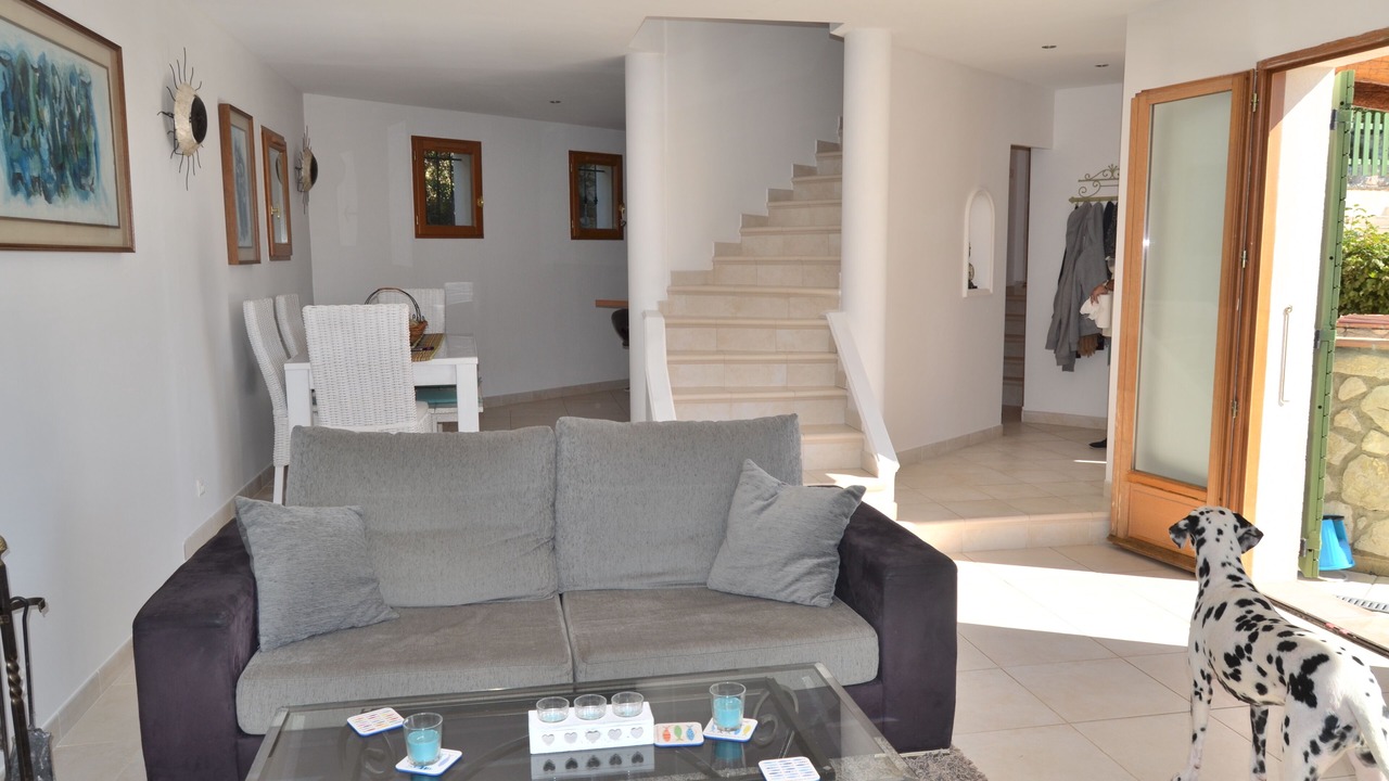 Photo of Livingroom in Coursegoules