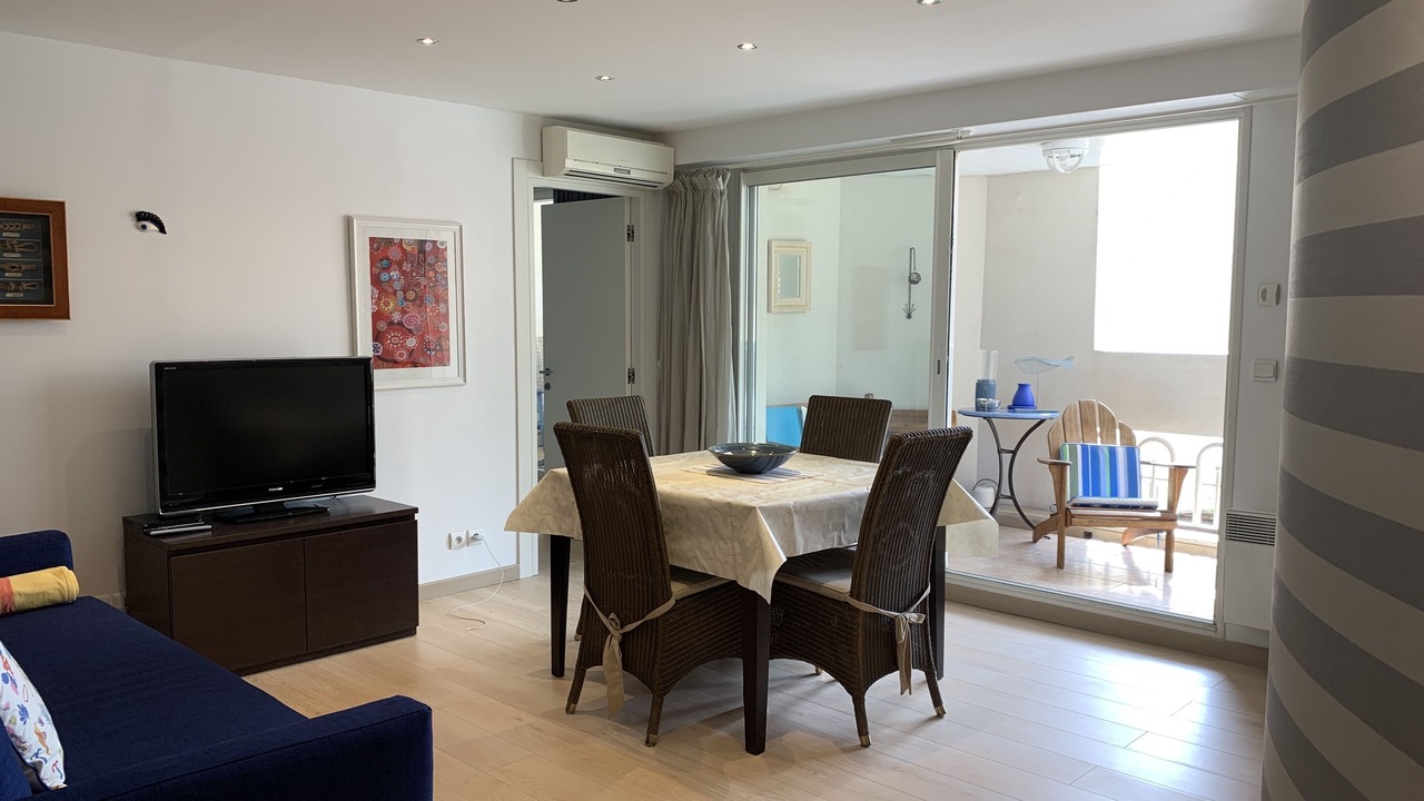 Photo of Livingroom in Beausoleil