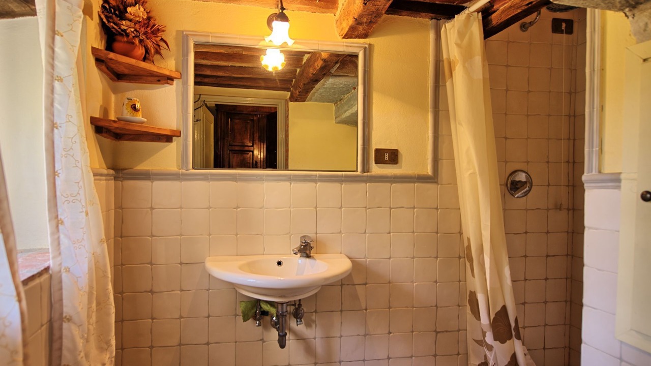 Photo of Bathroom in Massarosa