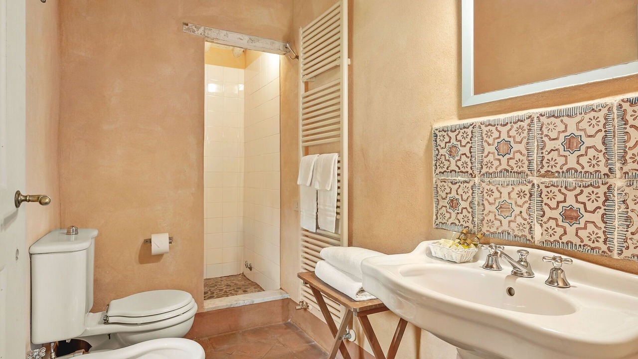 Photo of Bathroom in Villabuona