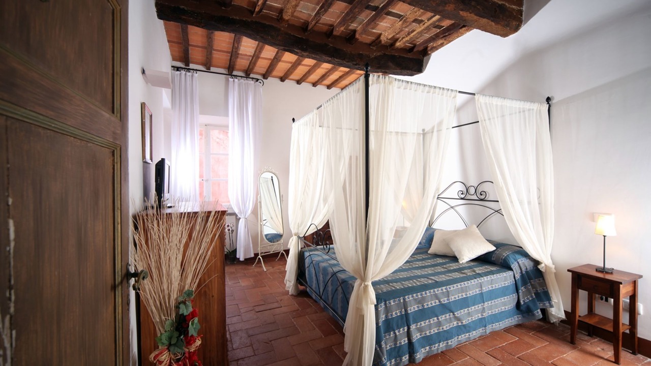 Photo of Bedroom in Massarosa