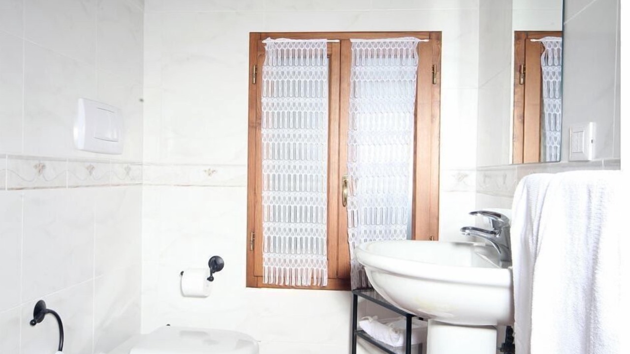 Photo of Bathroom in Corsanico-Bargecchia