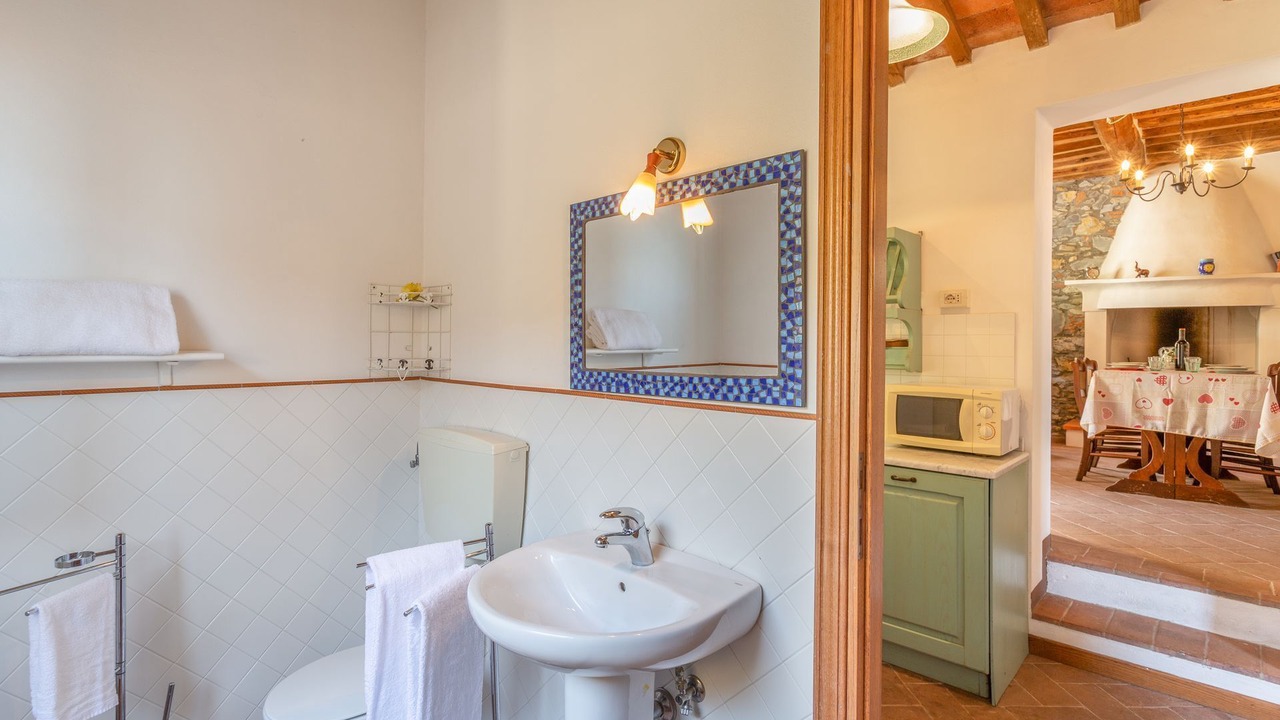 Photo of Bathroom in Gugliano