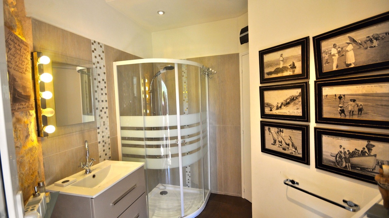 Photo of Bedroom in Mouans-Sartoux