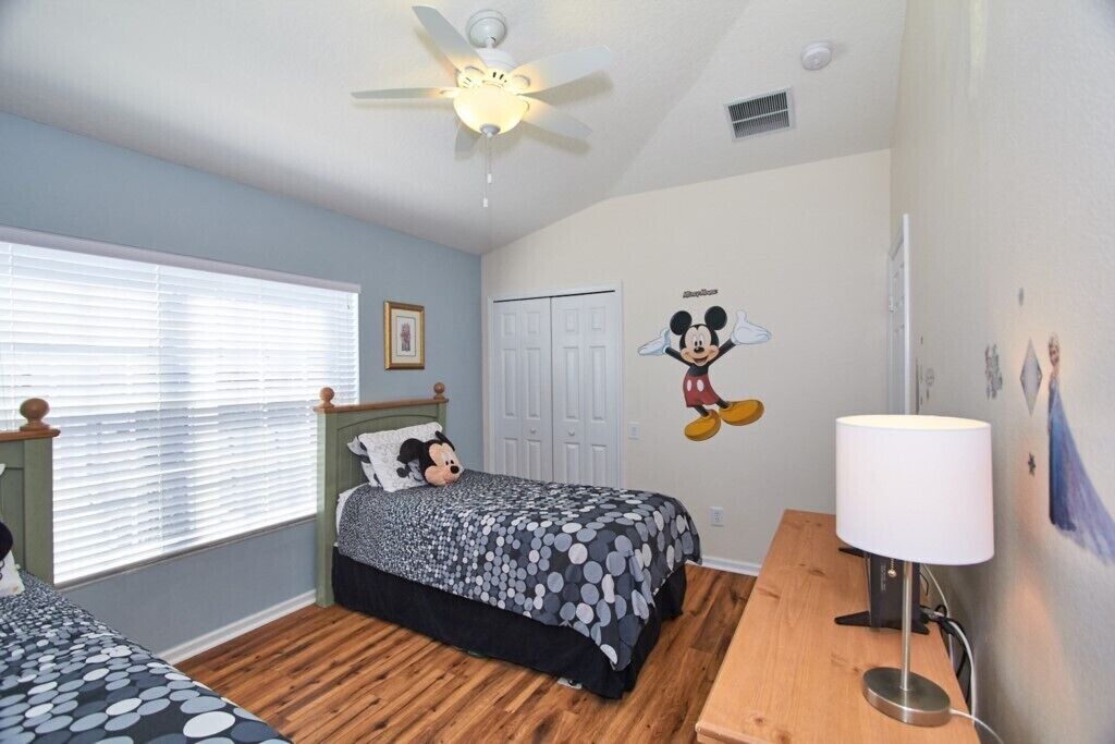 Photo of Bedroom in Windsor Palms