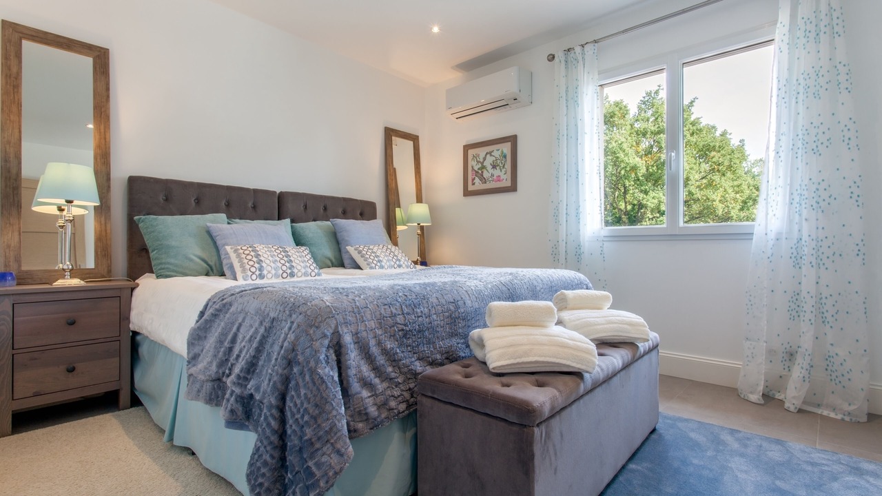 Photo of Bedroom in Chateauneuf-Grasse