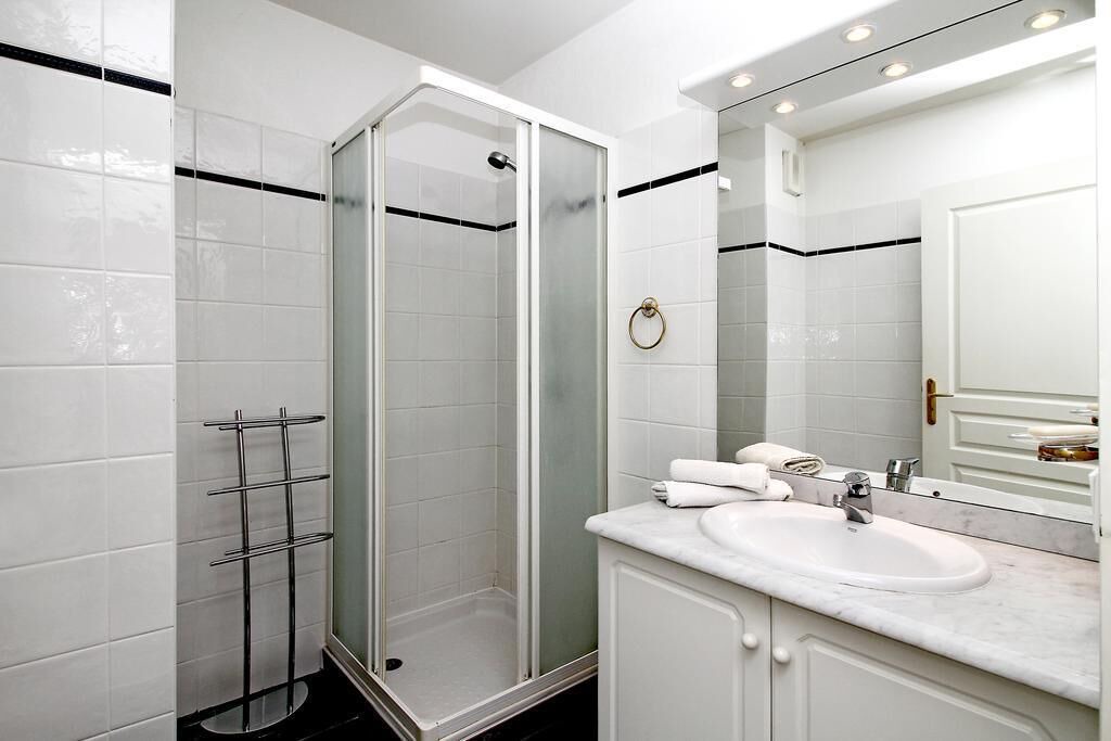 Photo of Bathroom in Mandelieu-La-Napoule