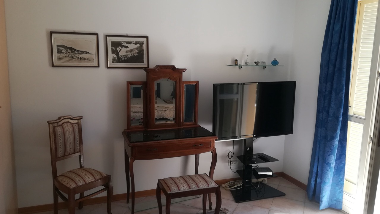 Photo of Bedroom in Beausoleil