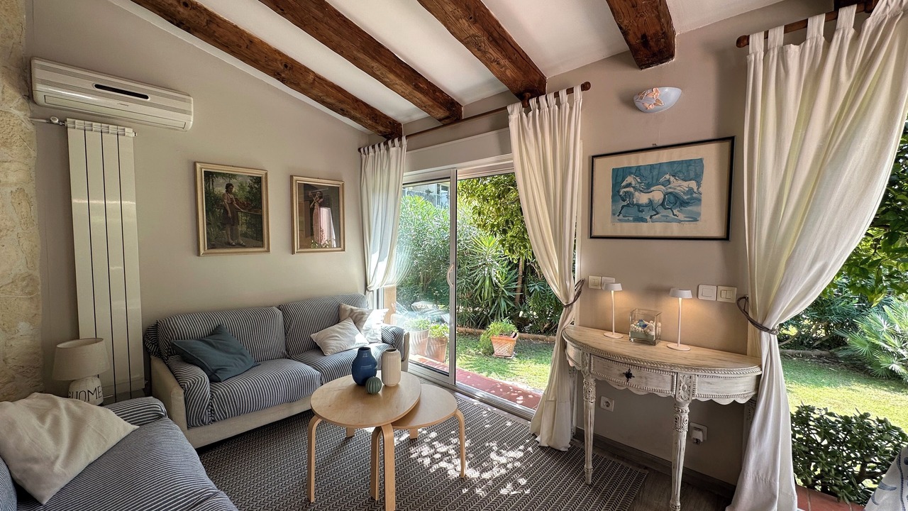 Photo of Livingroom in Antibes