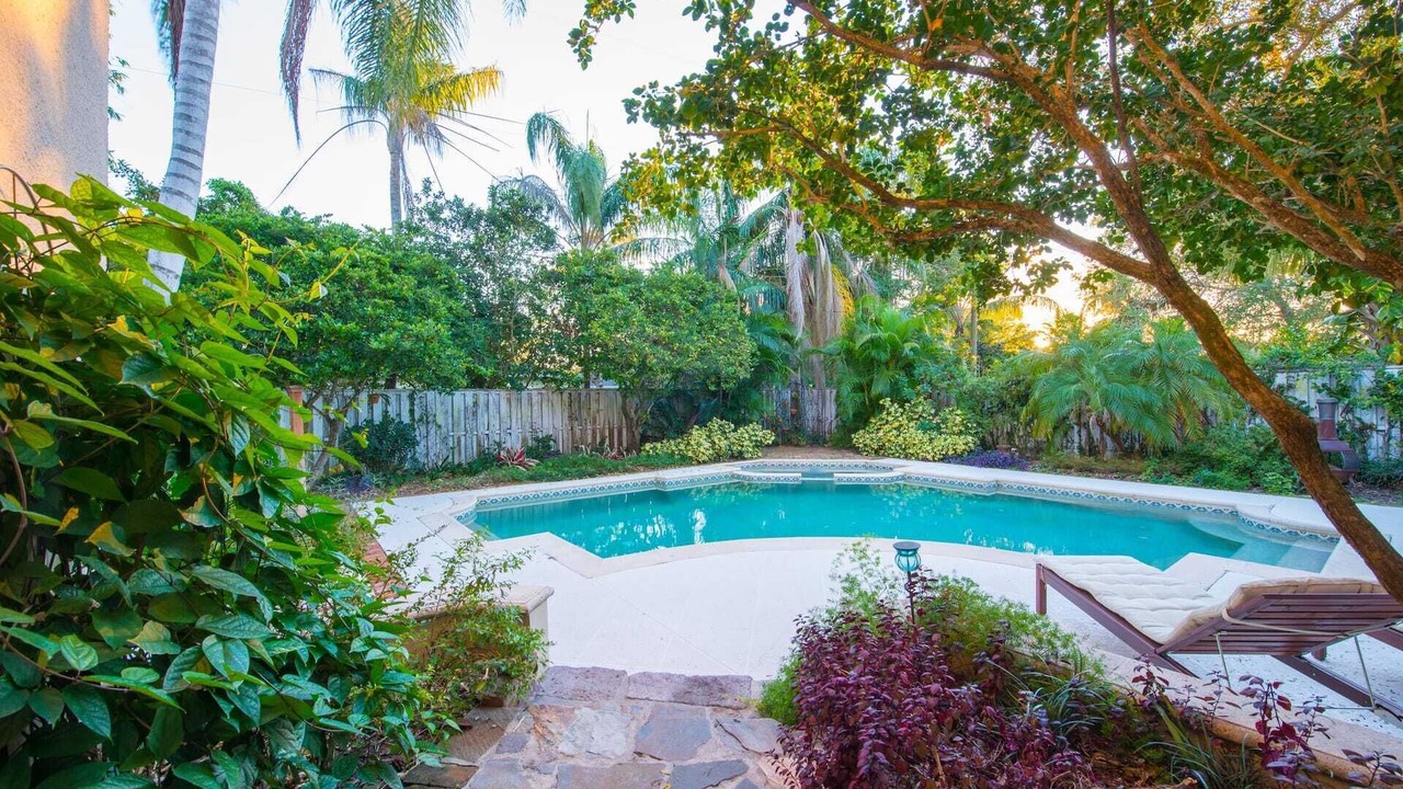 Photo of Outdoor in Fairview Shores