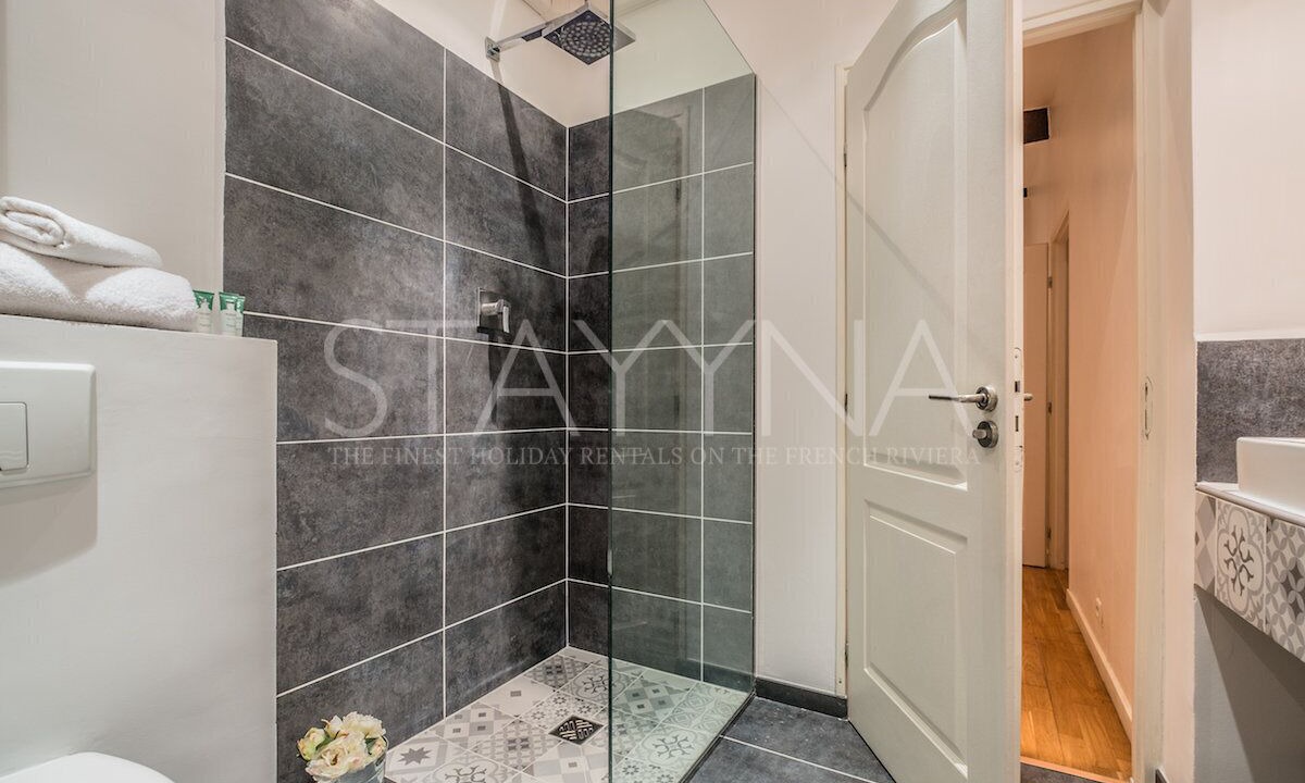 Photo of Bathroom in Old Town