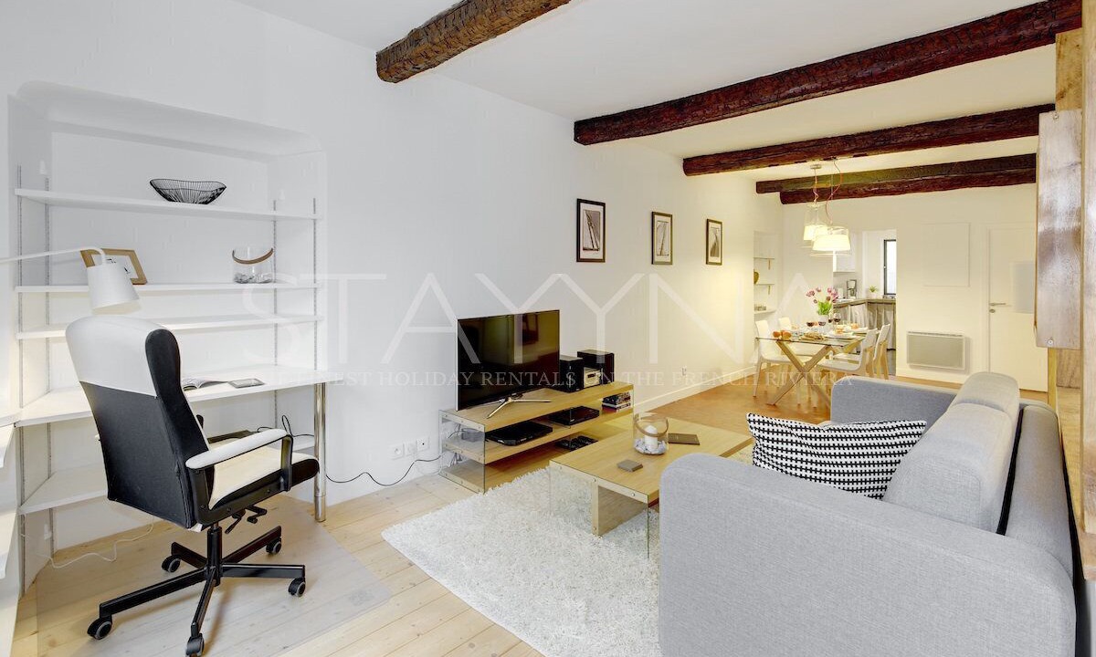 Photo of Livingroom in Old Town
