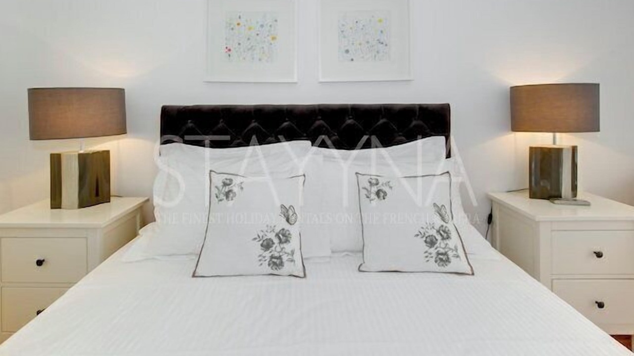 Photo of Bedroom in Jean-Medecin