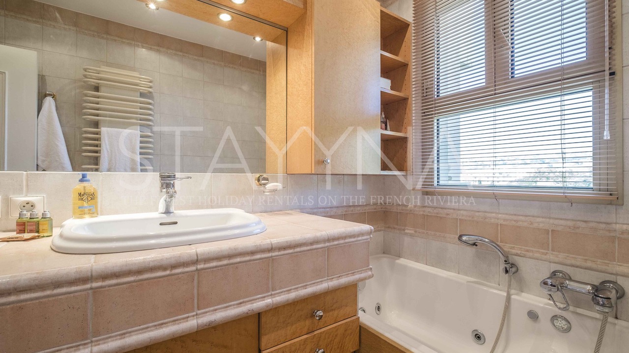 Photo of Bathroom in Cimiez