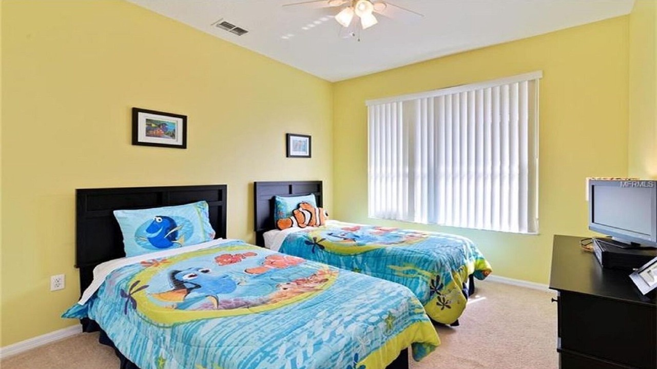 Photo of Bedroom in Sunset Lakes