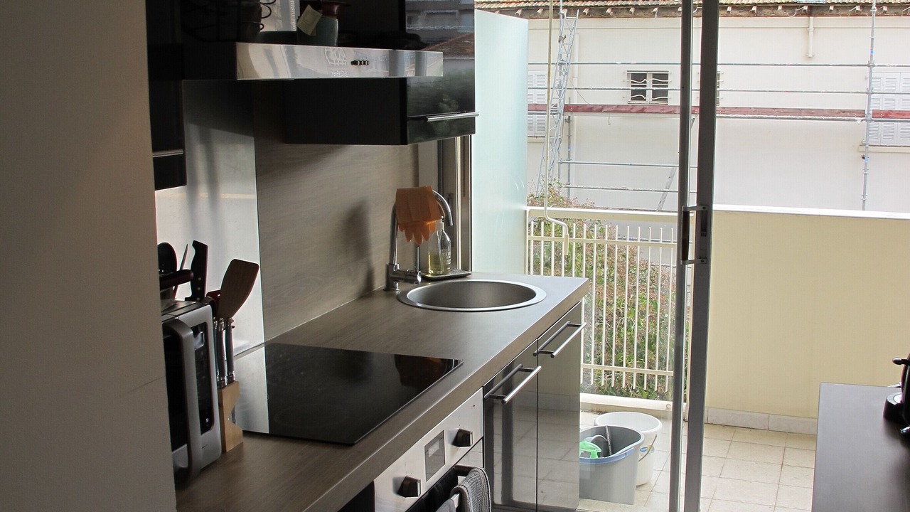 Photo of Kitchen in California - Pezou