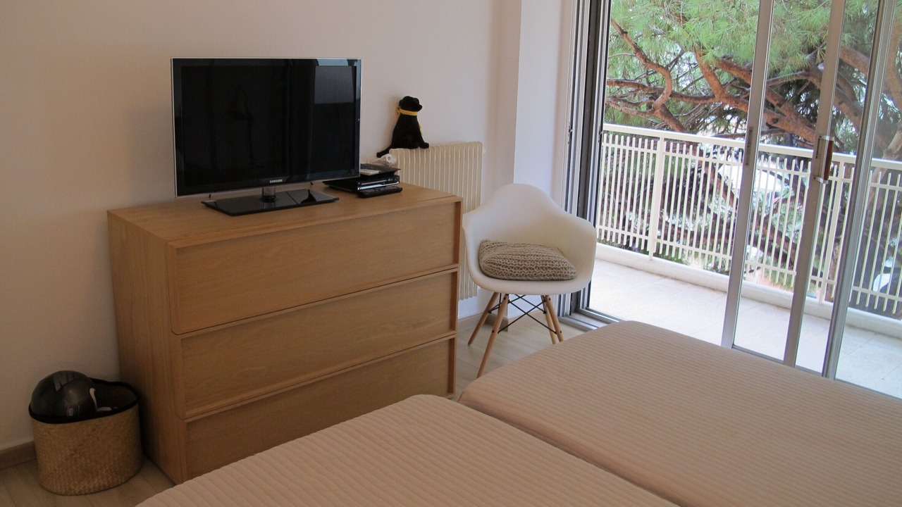 Photo of Bedroom in California - Pezou