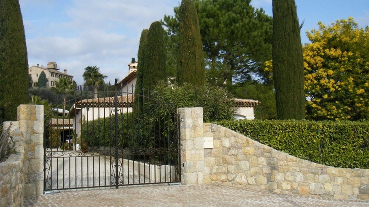 Photo of Others in Le Plan-de-Grasse