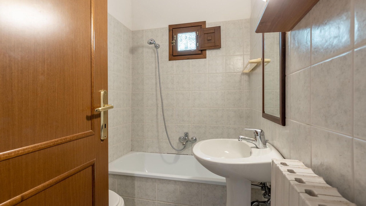 Photo of Bathroom in Villabuona