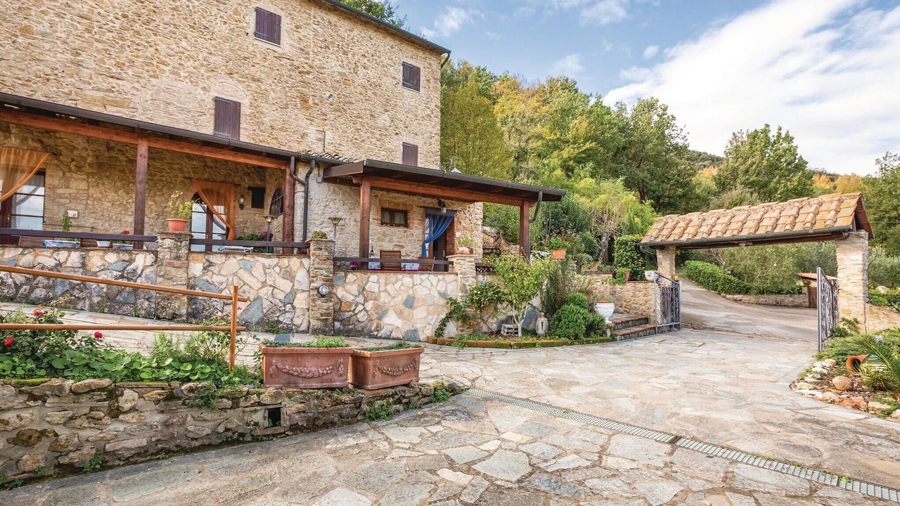 Photo of Others in Volterra
