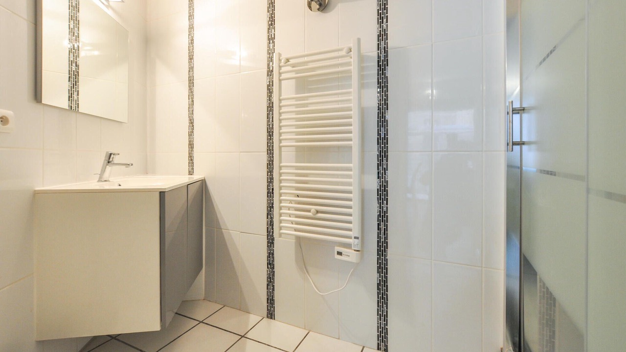 Photo of Bathroom in Cannes City Centre