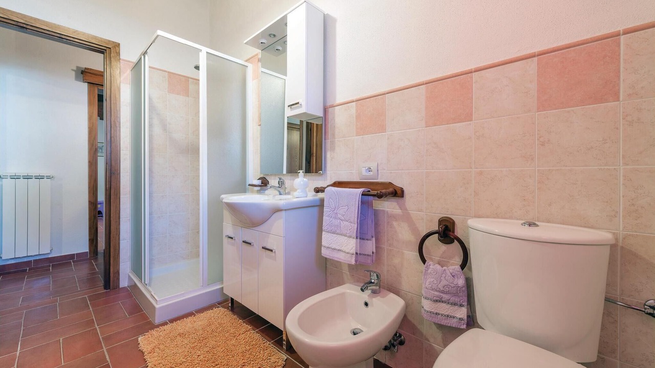 Photo of Bathroom in Buti